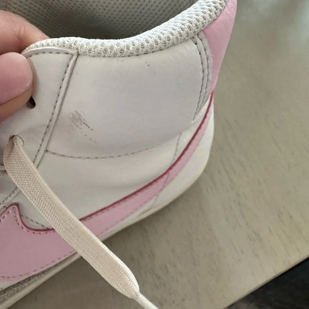 Kids 5.5Y Nike High-Top Blazer Sneakers in White with Pink Swoosh